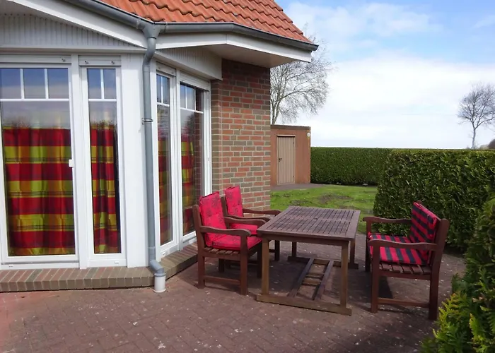 Komfortable Doppelhaushaelfte Und Grossem Garten By Interhome Vakantiehuis Dornumergrode