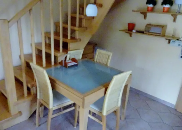 Komfortable Doppelhaushaelfte Und Grossem Garten By Interhome *